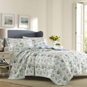 Peony Garden 100% Cotton Reversible Quilt Set by Laura Ashley Home