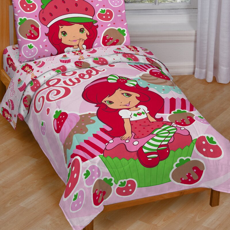 Strawberry Shortcake Sweet Cupcake 4 Piece Toddler Bedding Set