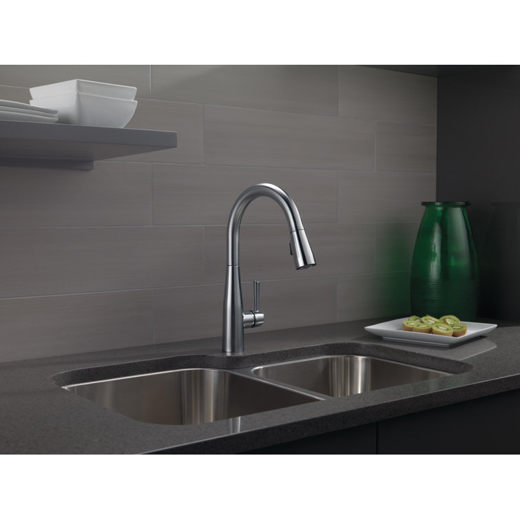 9113-DST,BL-DST,AR-DST Delta Essa Pull Down Single Handle ...