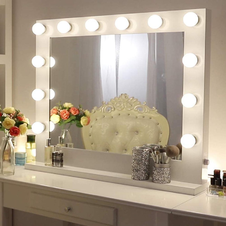 vanity mirror and dressing table