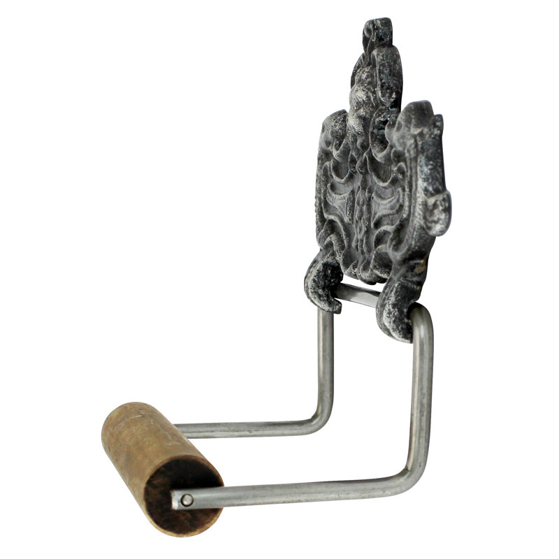 Design Toscano Victorian Lion Bathroom Cast Iron Wall Mount Toilet Victorian Lion Bathroom Cast Iron Wall Mount Toilet Paper Holder