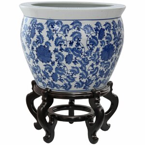 Traditional Porcelain Table Vase