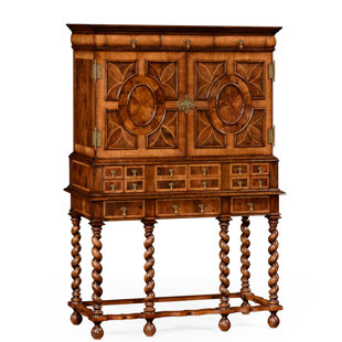 Windsor William and Mary Entertainment Center