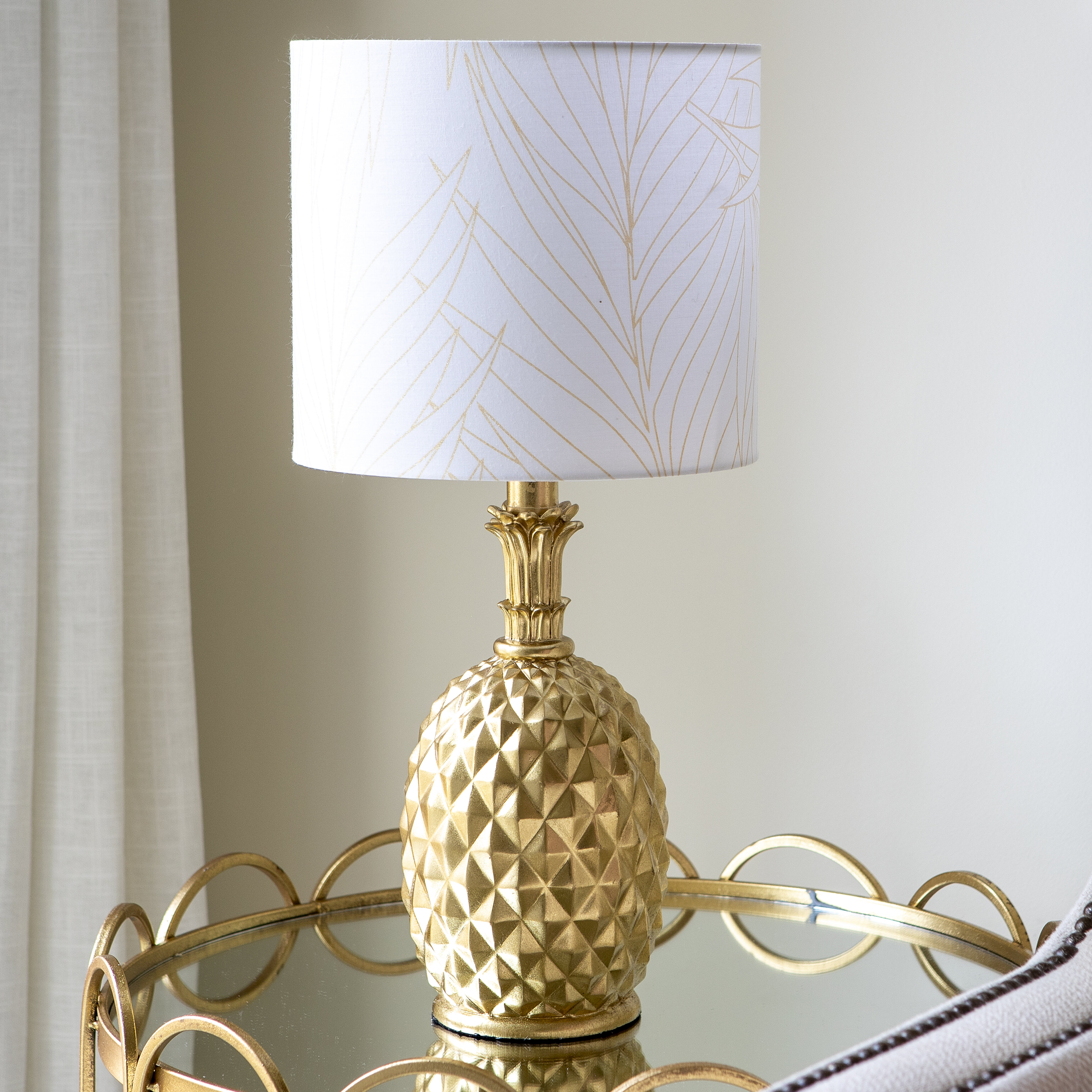 pineapple table lamp