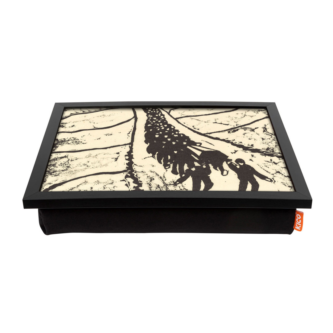 East Urban Home Laptop-Tablett The Burial Vol. 1 von Walter Gramatte