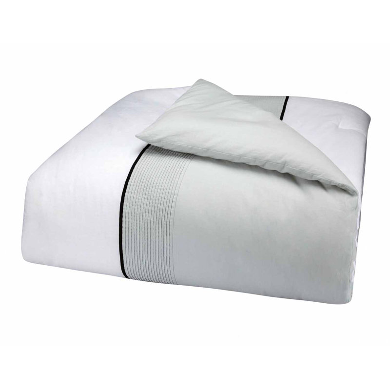 Soho 8-Pieces Hotel Style Bed-in-a-Bag Comforter with Sheet Set Black//Gray