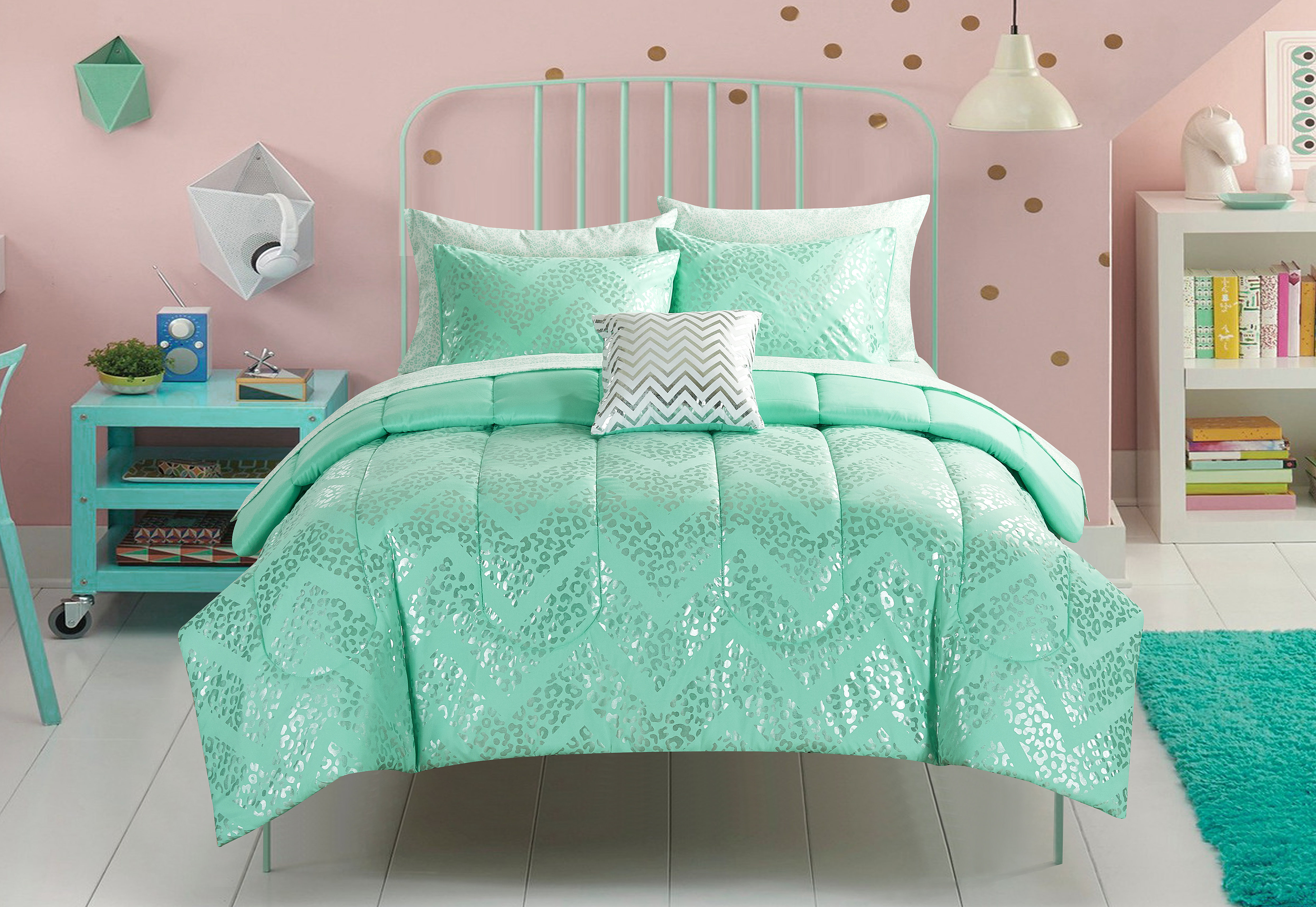 Zoomie Kids Hansel Cheetah Reversible Comforter Set Reviews