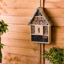 Perfect Home for Ladybirds and Lacewings Wooden Insect House as Well as Butterfly Size 16.5cm x 10cm x 32cm 