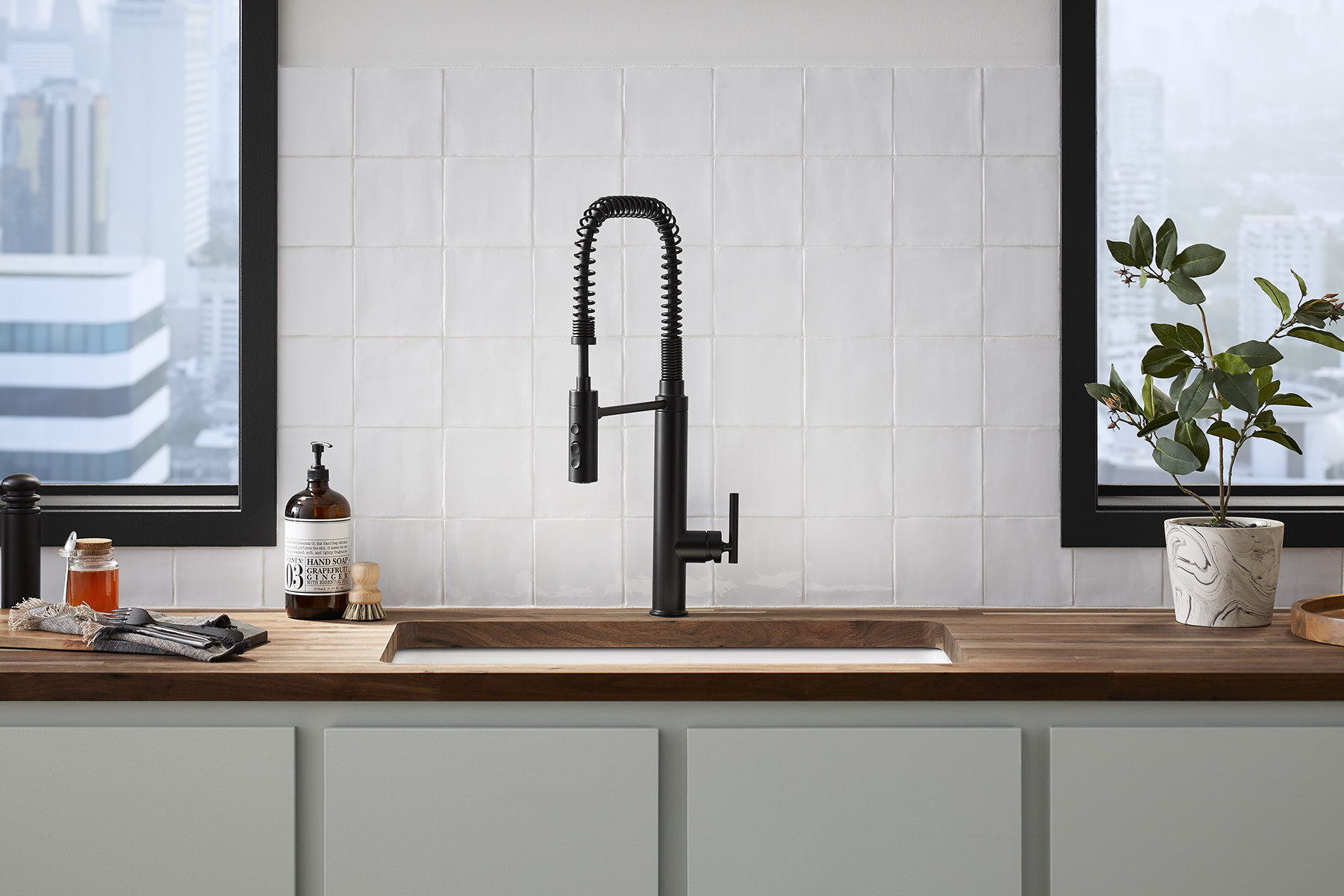 Purist Semiprofessional Kitchen Sink Faucet