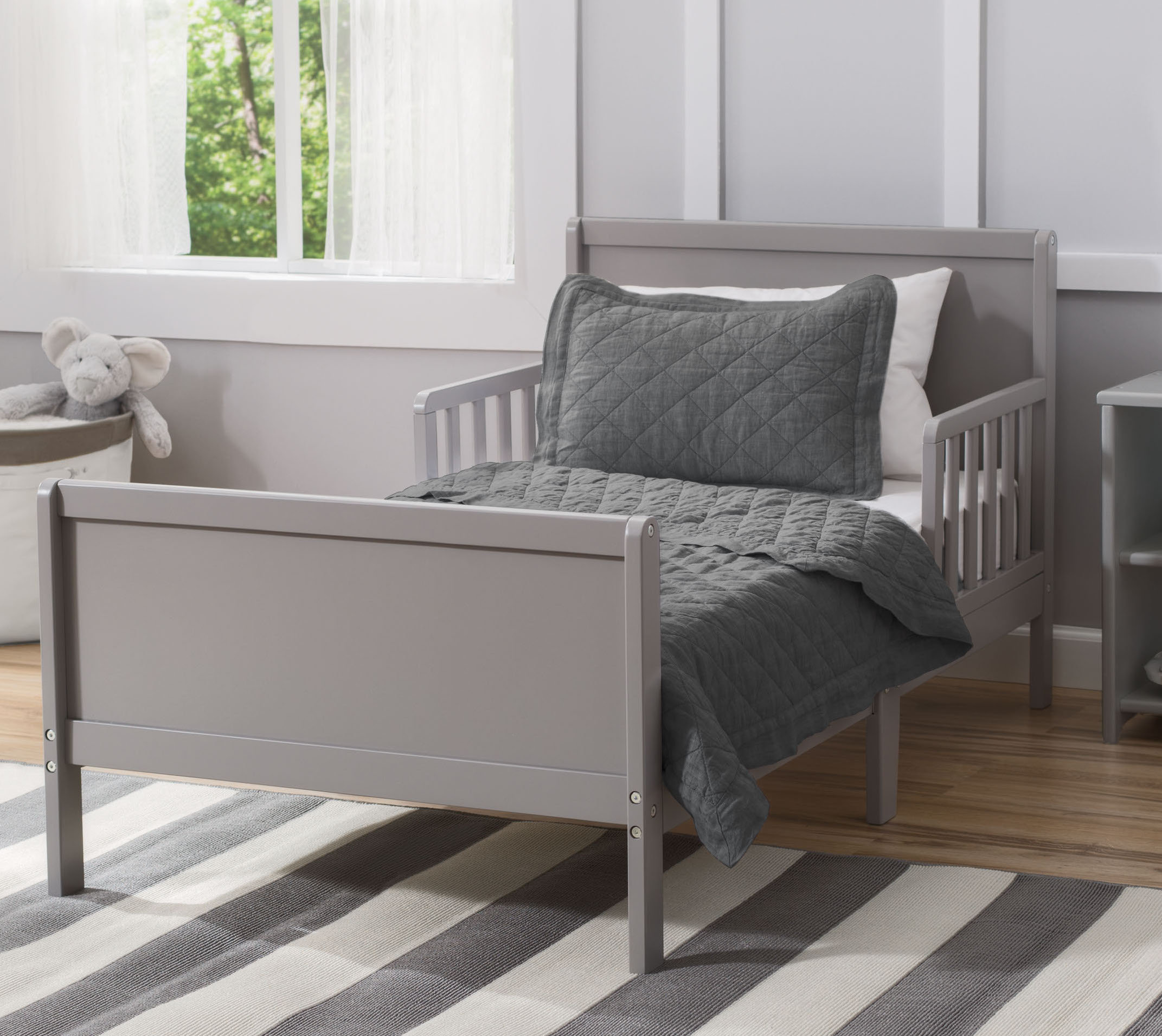 toddler bed grey