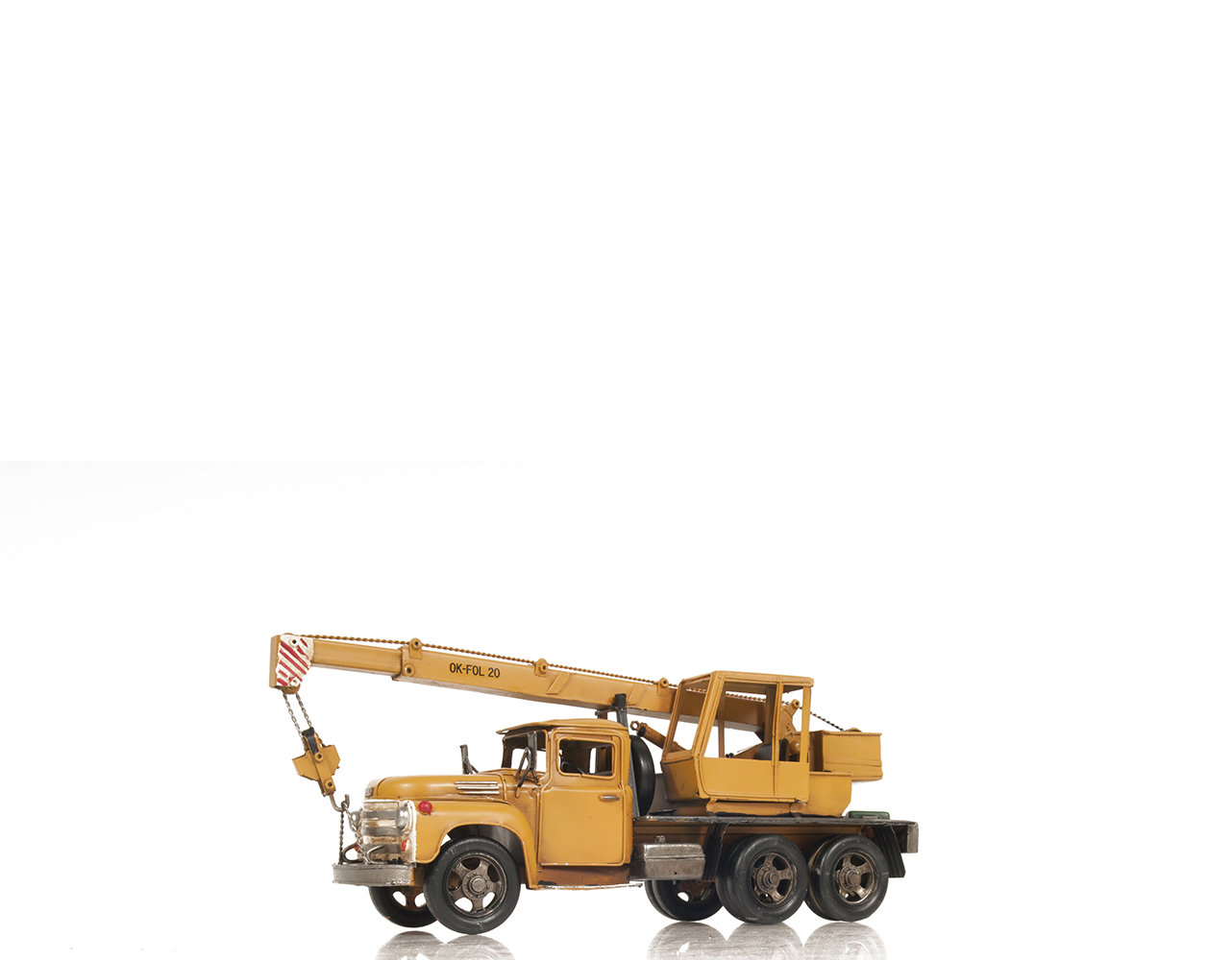 toy crane truck