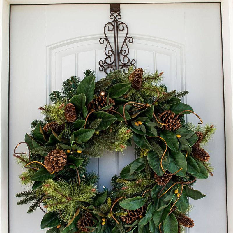 The Holiday Aisle Adjustable Wreath Hanger Colonial Hanging