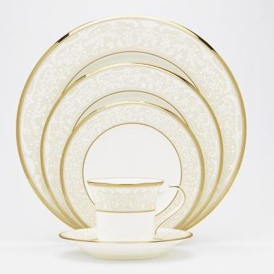 Noritake White Palace Bone China 20 Piece Dinnerware Set, Service ... Noritake White Palace Bone China 20 Piece Dinnerware Set, Service ...