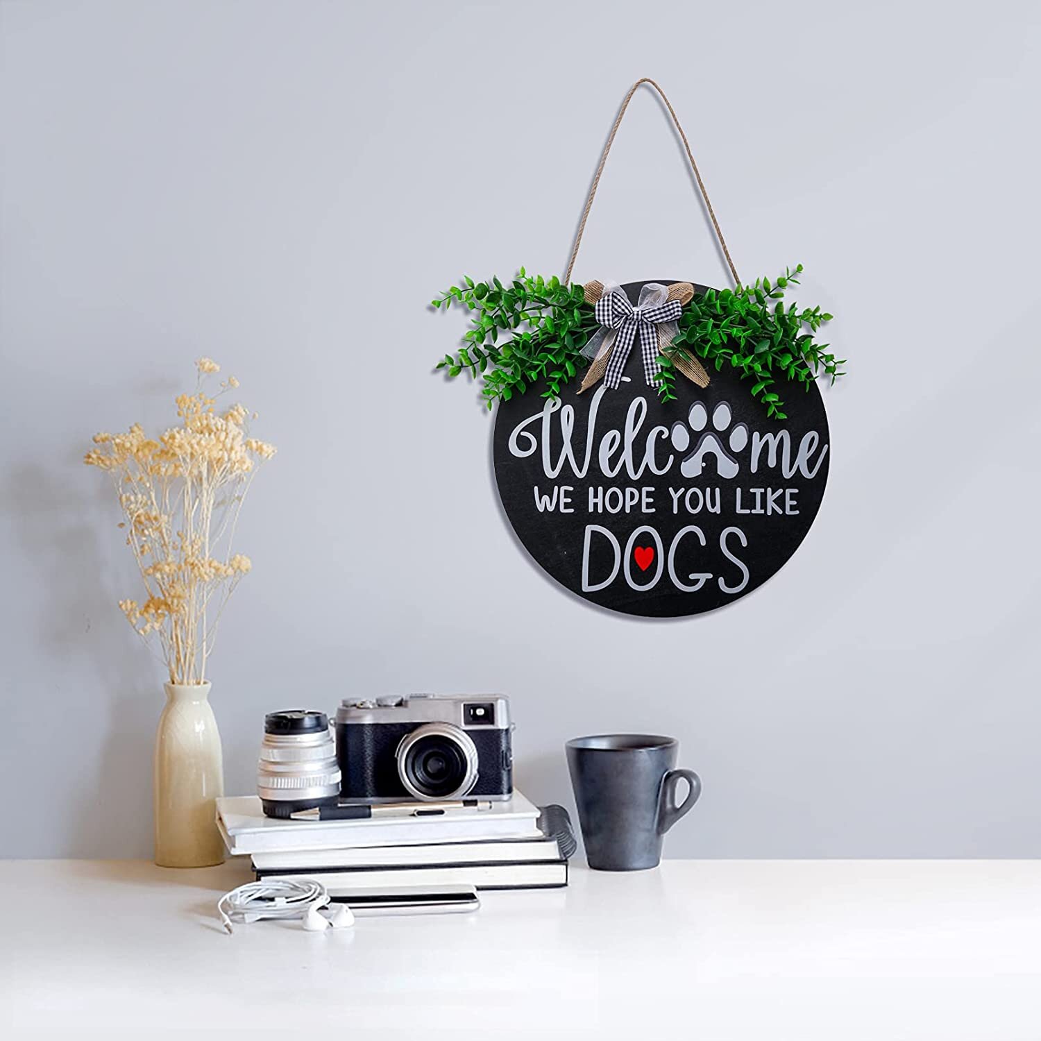 Welcome We Hope You Like Dogs Sign with Branch and Plaid Bow Decor Welcome Wreath Sign for Dog Lovers Housewarming Presents Farmhouse Front Door Porch Home Decorations Chic Style 