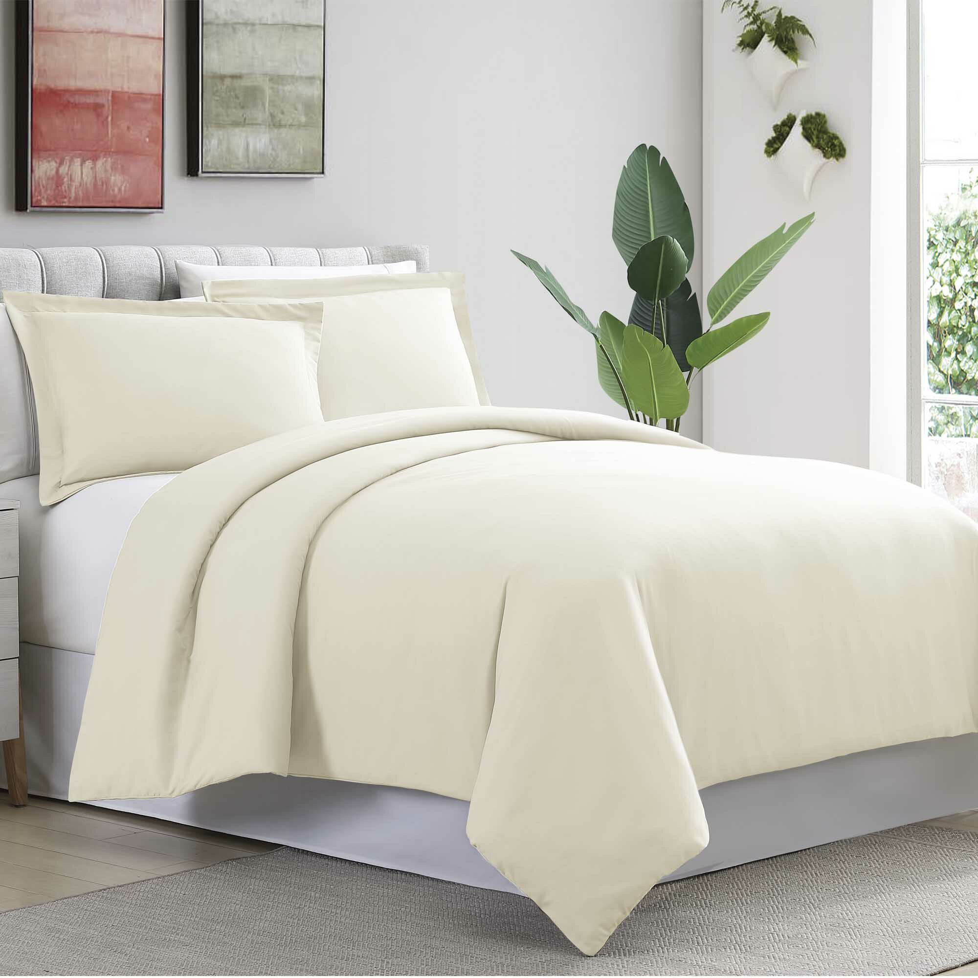 Charlton Home Carlinville Ultra Plush Solid Reversible Duvet Cover