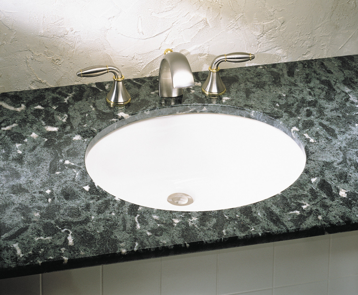 Ovalyn Ceramic Oval Undermount Bathroom Sink With Overflow