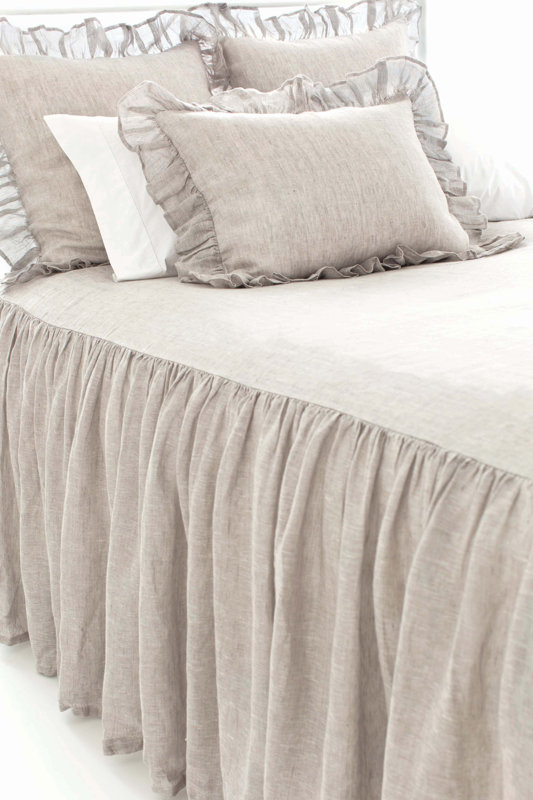 French Country Linen Bedspread #linenbedding #FrenchCountry