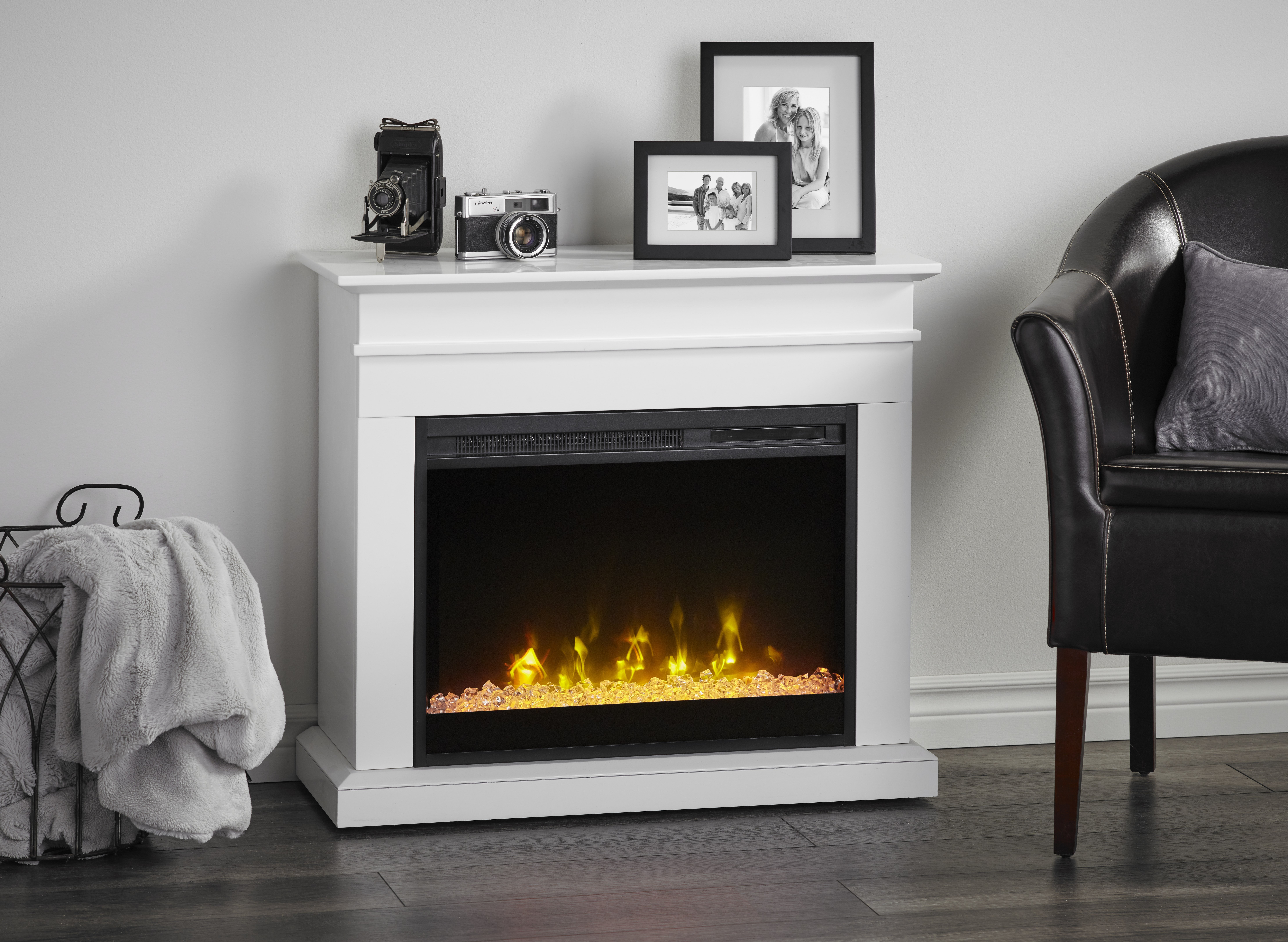 Charlton Home Cruz Mantel Electric Fireplace Reviews Wayfair Ca