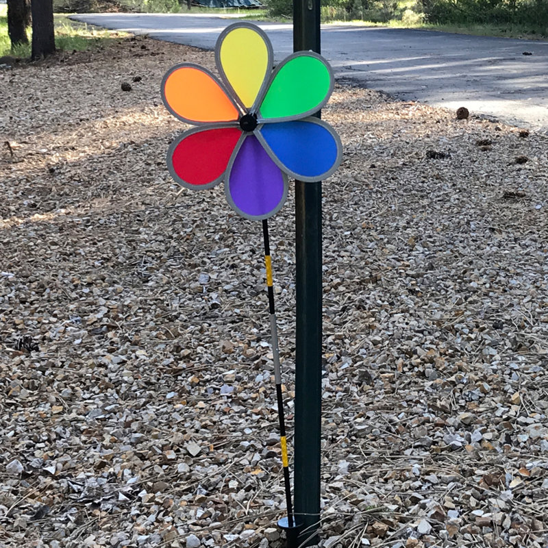 Inthebreeze Rainbow Flower Retroreflective Wind Spinner Driveway