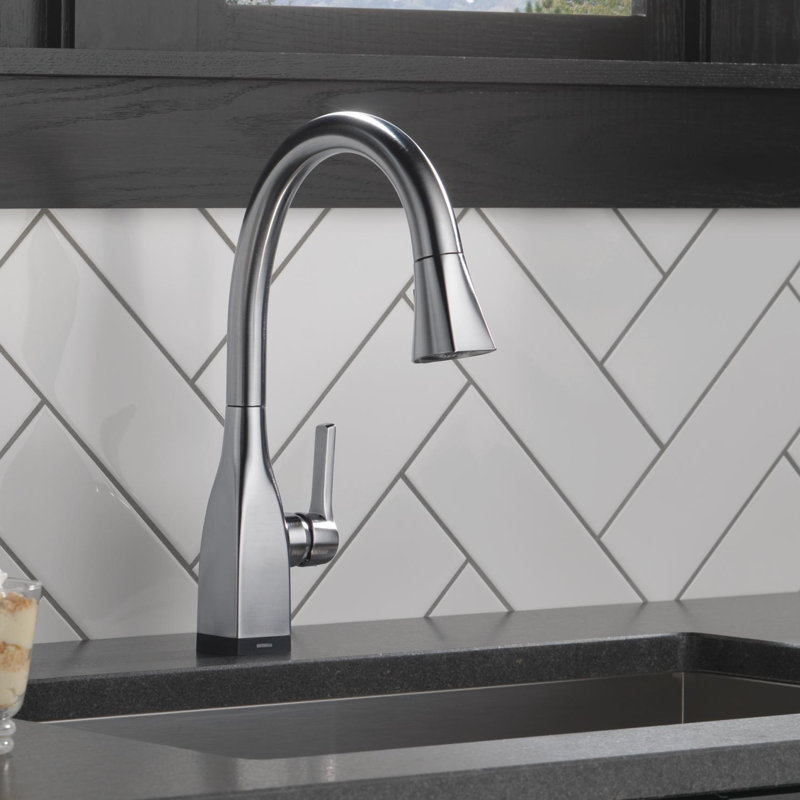9183t Rb Dst Dst Ar Dst Delta Mateo Pull Down Single Handle Kitchen Faucet With Magnatite Docking And Touch2o Technology Reviews Wayfair