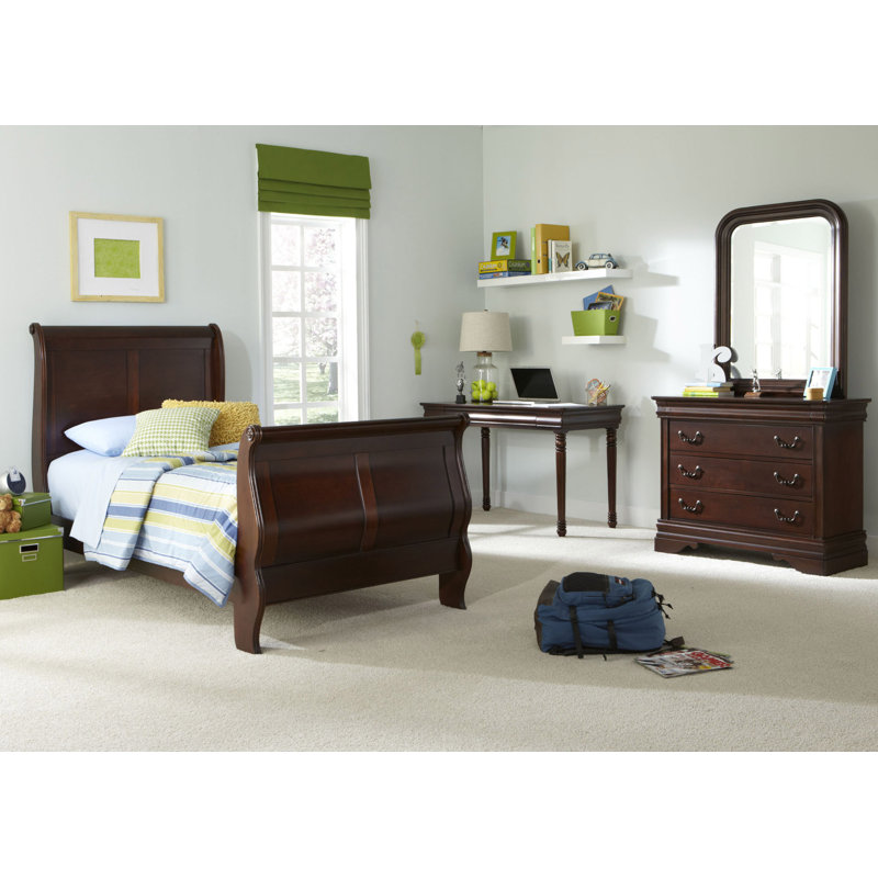 Sleigh Bed