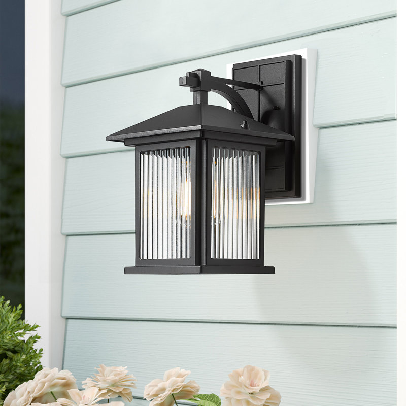 Jamie-Lynne Wall Light