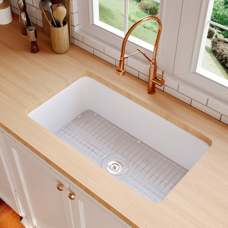DeerValley Rectangular Fireclay 32" L x 19" W Fireclay Undermount Kitchen Sink with Basket Strainer and Sink Grid