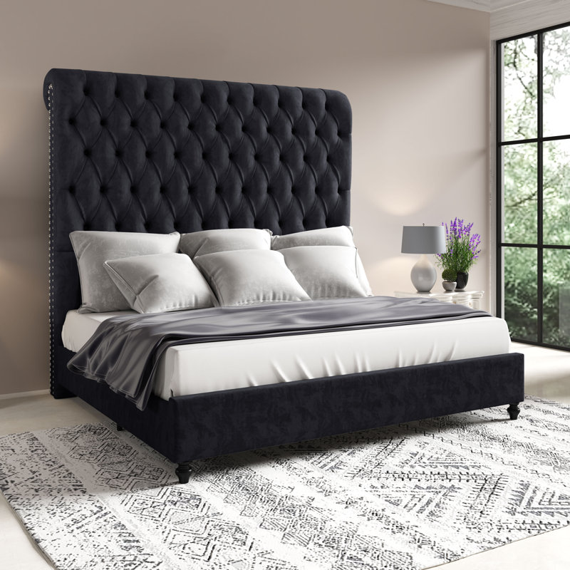 Jampier Diamond-Tufted Velvet Sleigh Bed with Nailhead Trim