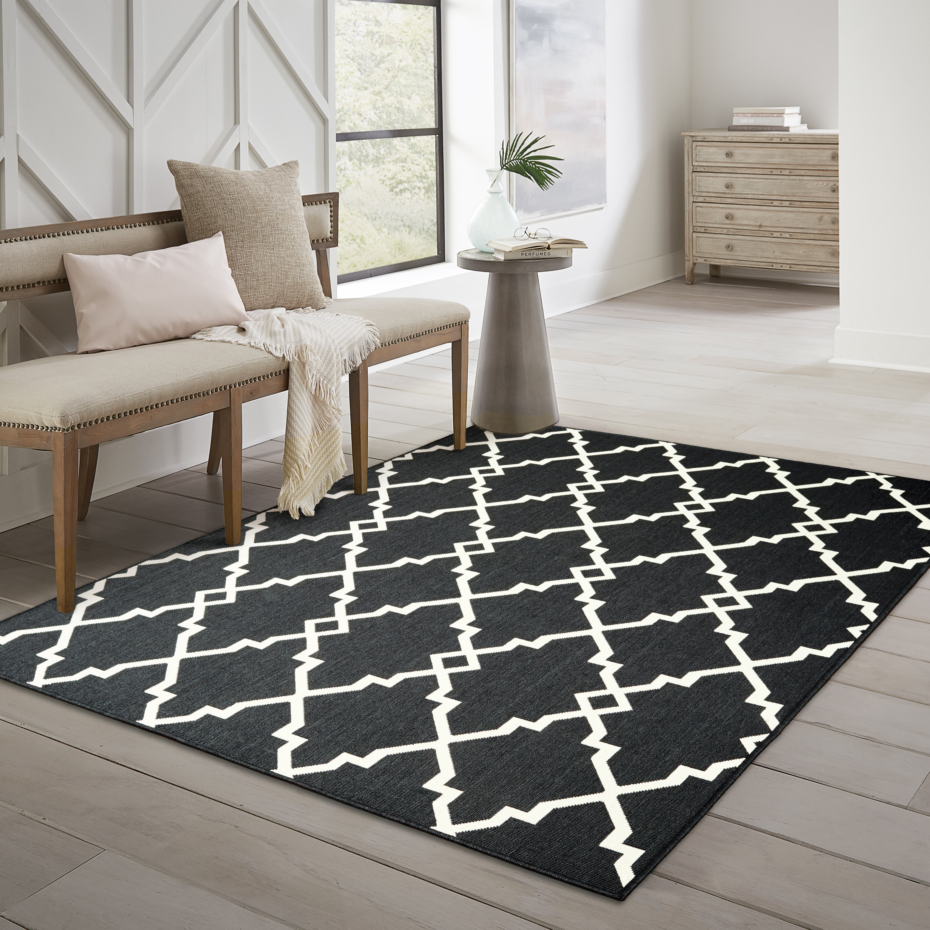 Charlton Home Salerno Geometric Black Indoor Outdoor Area Rug Reviews Wayfair