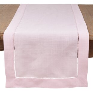 pink table runner