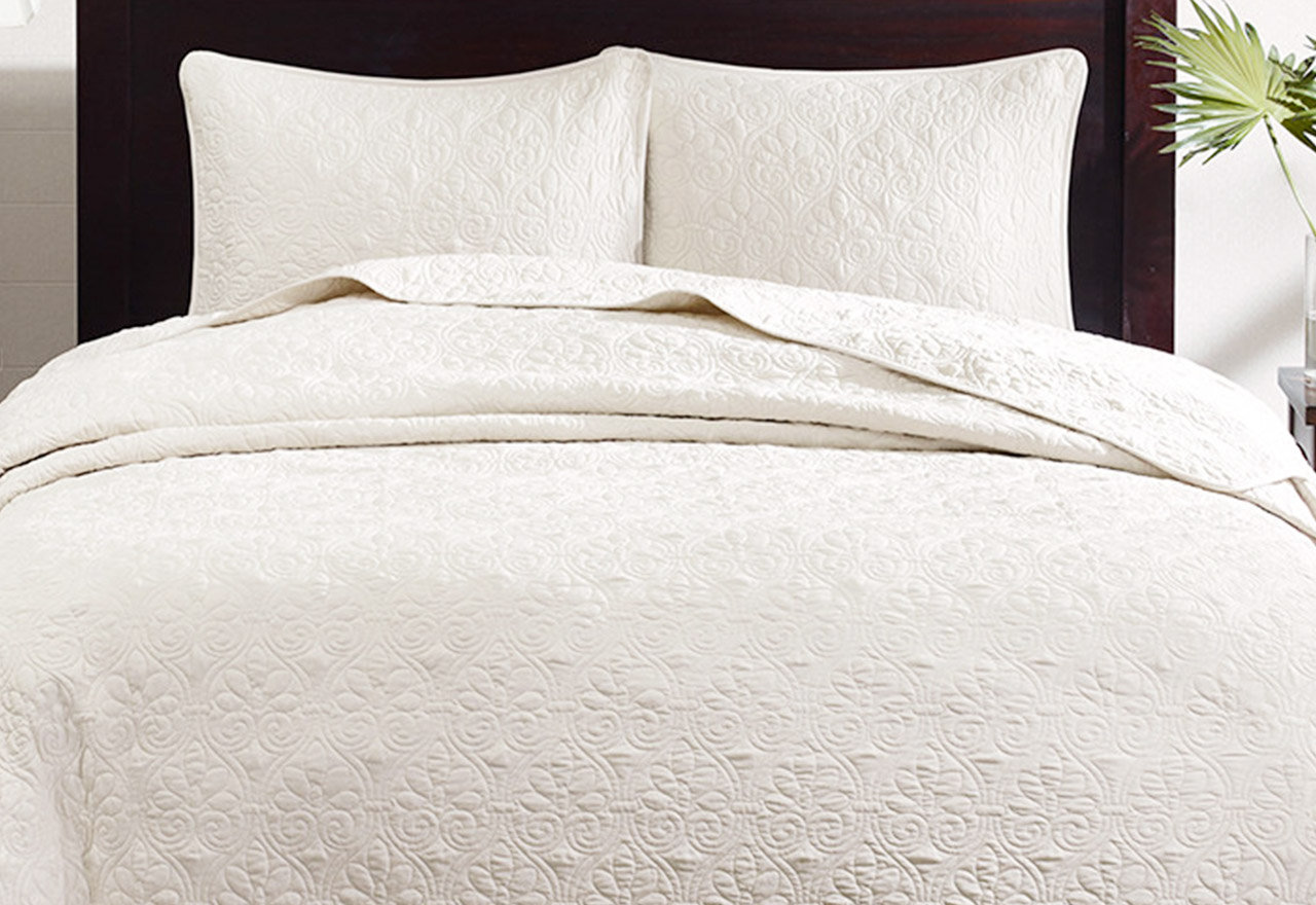 [BIG SALE] Traditional Suite Bedding, Curtains & More You’ll Love In