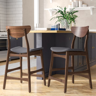Laceyville 24 Bar Stool (Set of 2)
