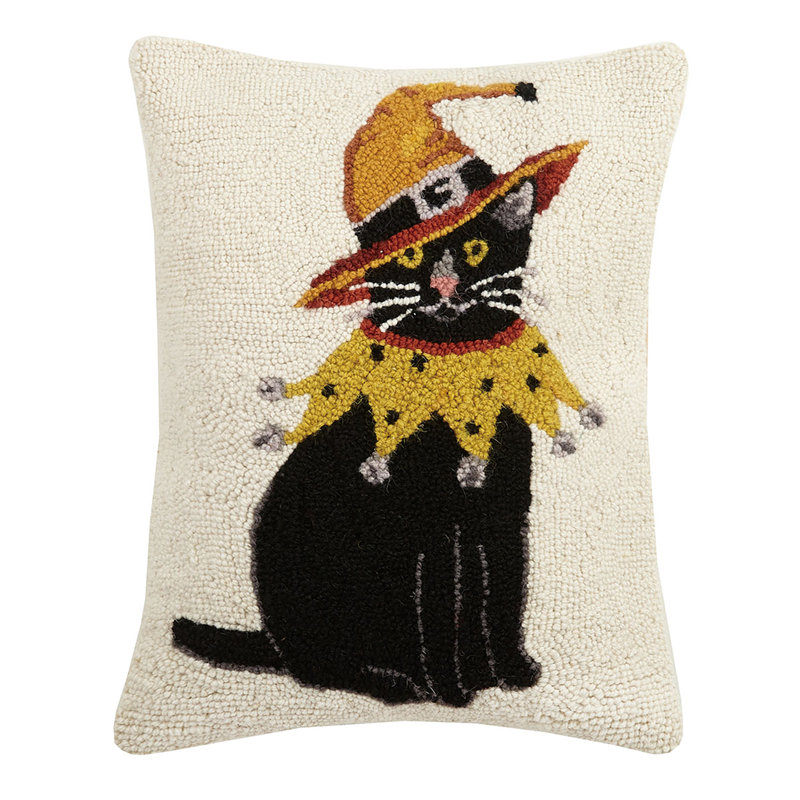 The Holiday Aisle Lavaca Cat With Witch Hat Hook Wool Lumbar