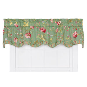 Coventry Medium Scale Floral Bradford Curtain Valance