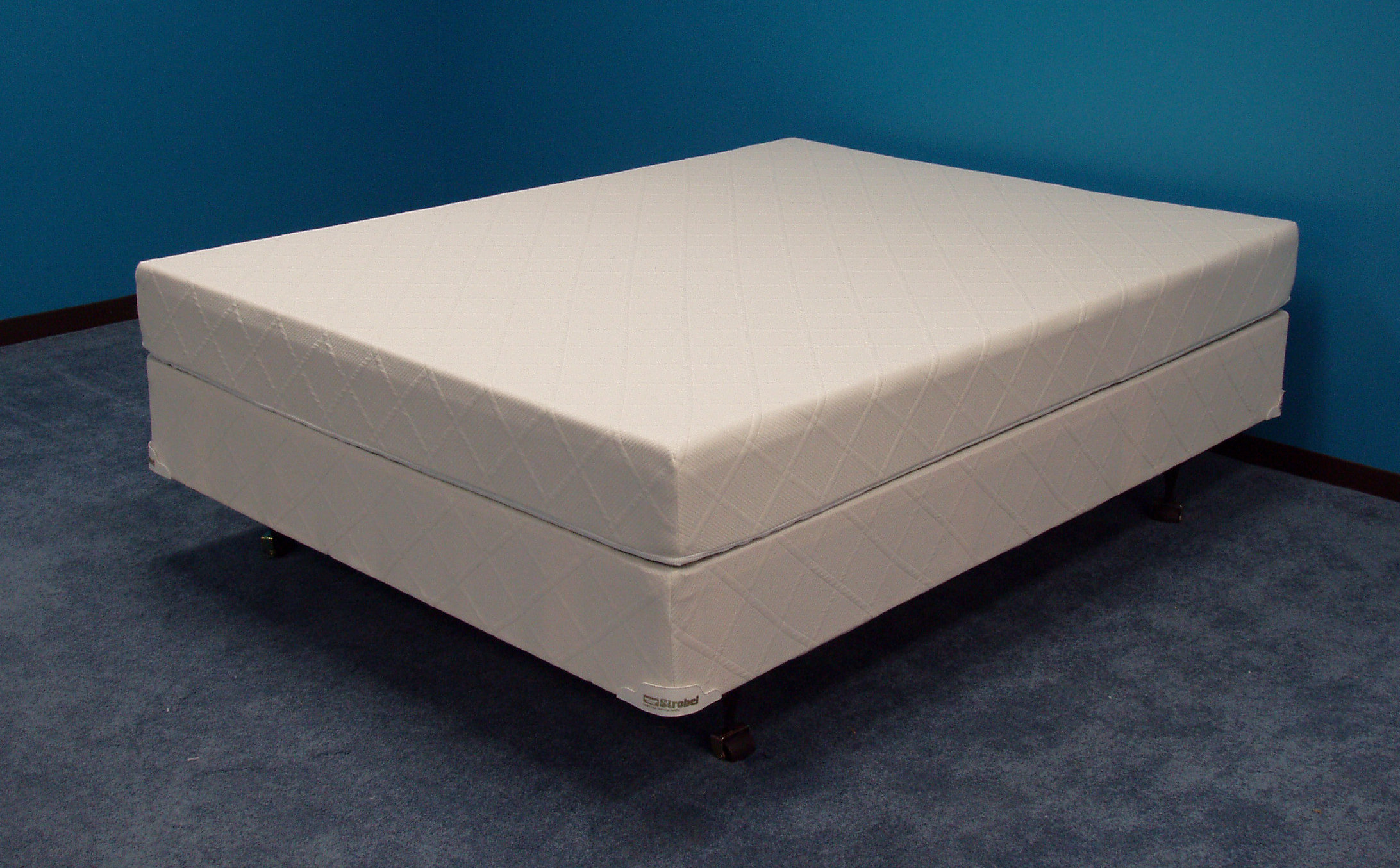 Strobel Technologies Winners 23" SemiWaveless Deep Fill SoftSide