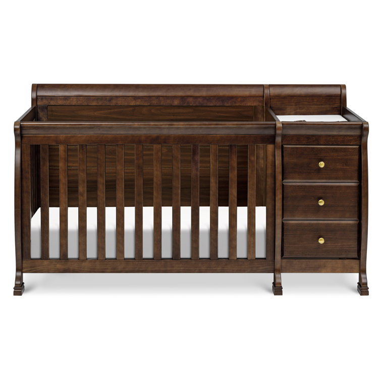 convertible crib with changing table