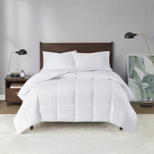 Details about   Super Soft Oversized Lightweight White Down Alternative Comforter All Season Bed 