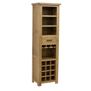 Weinbar Hadleigh von dCor design