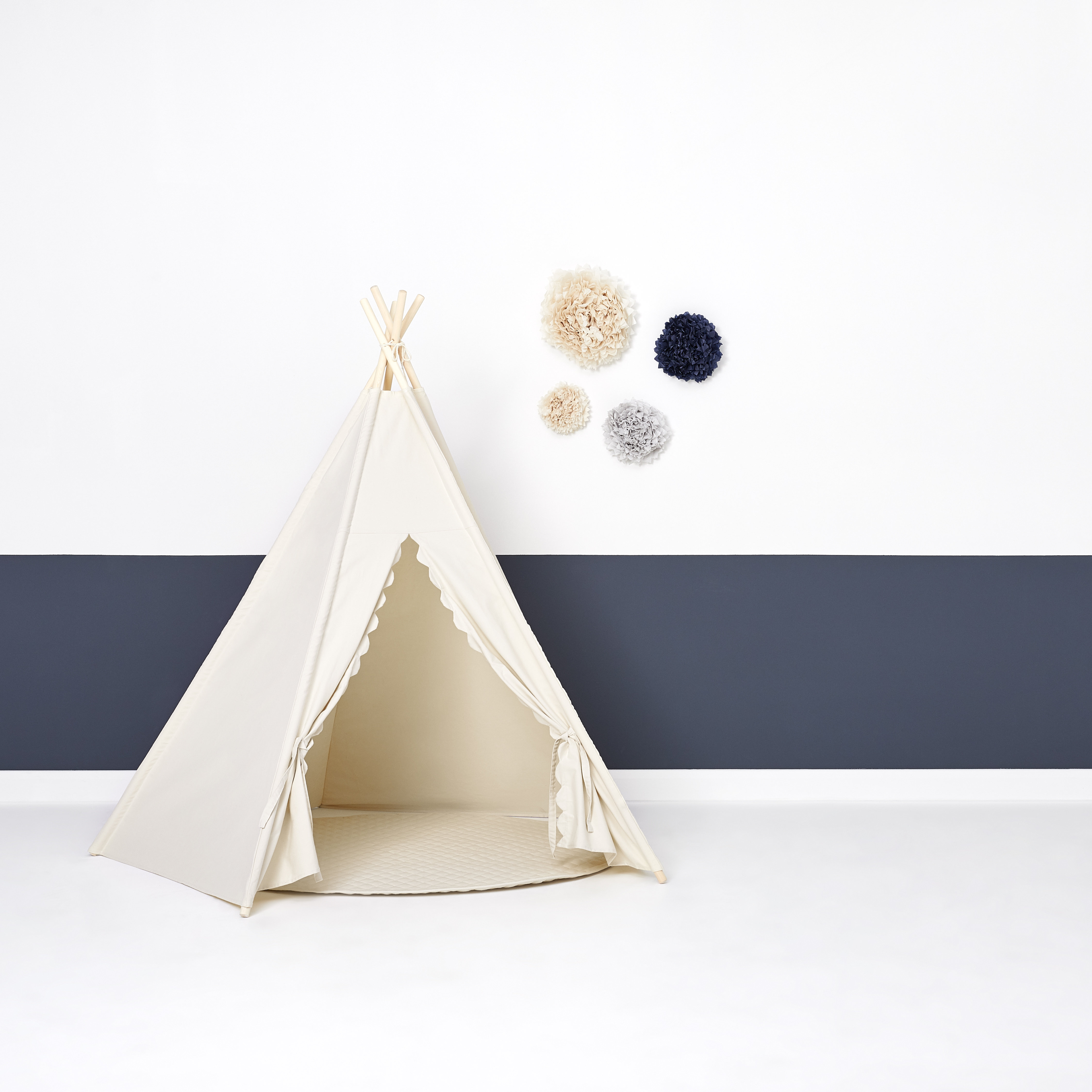 the range play tent