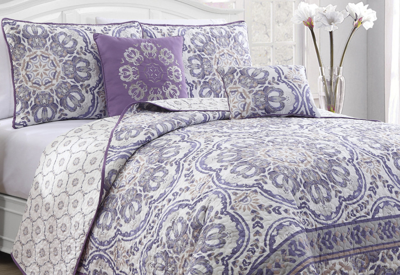 [BIG SALE] Dreaming of Spring Quilts & Coverlets You’ll Love In 2022