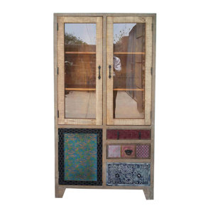 Vitrine Dhaka von TheWoodTimes