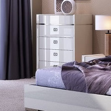 Go to store & view more images Whicker 4 Drawer Chest by Everly Quinn