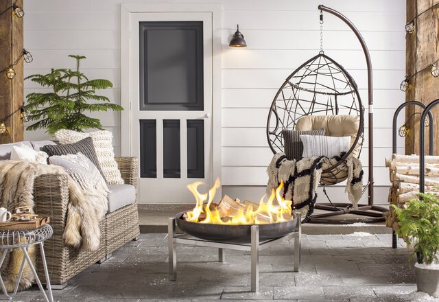Fire Pits & Must-Have Seating