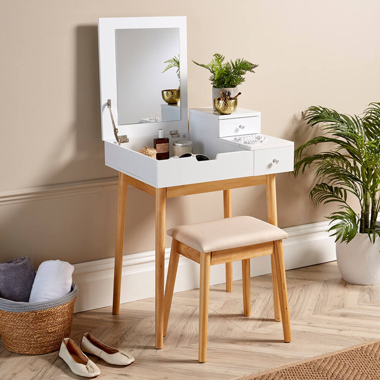 white dressing table without mirror