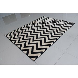 Black/Ivory Area Rug