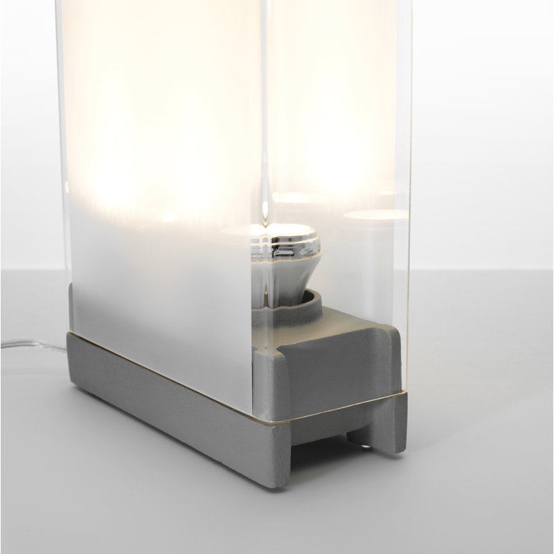 cortina column lamp