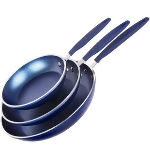 Family Sized Duck Egg 5-Piece Pan Set With Ceramic Inner Non Stick Coating. 