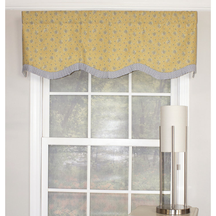Bingley Floral Cotton Scalloped 51'' Window Valance in Yellow