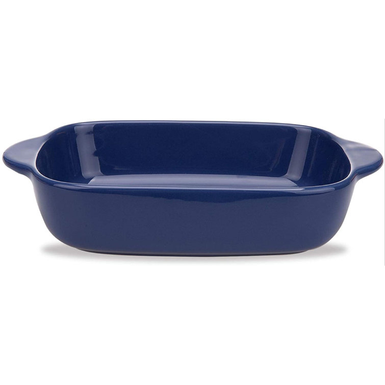 medium casserole dish with lid