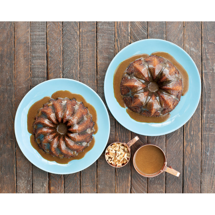 nordic ware duet bundt pan